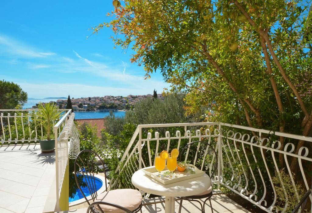 Villa Marin Трогир Екстериор снимка